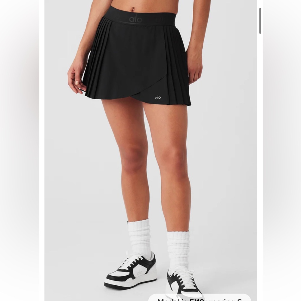 ALO Yoga Black Pleated Mini Skater Skirt